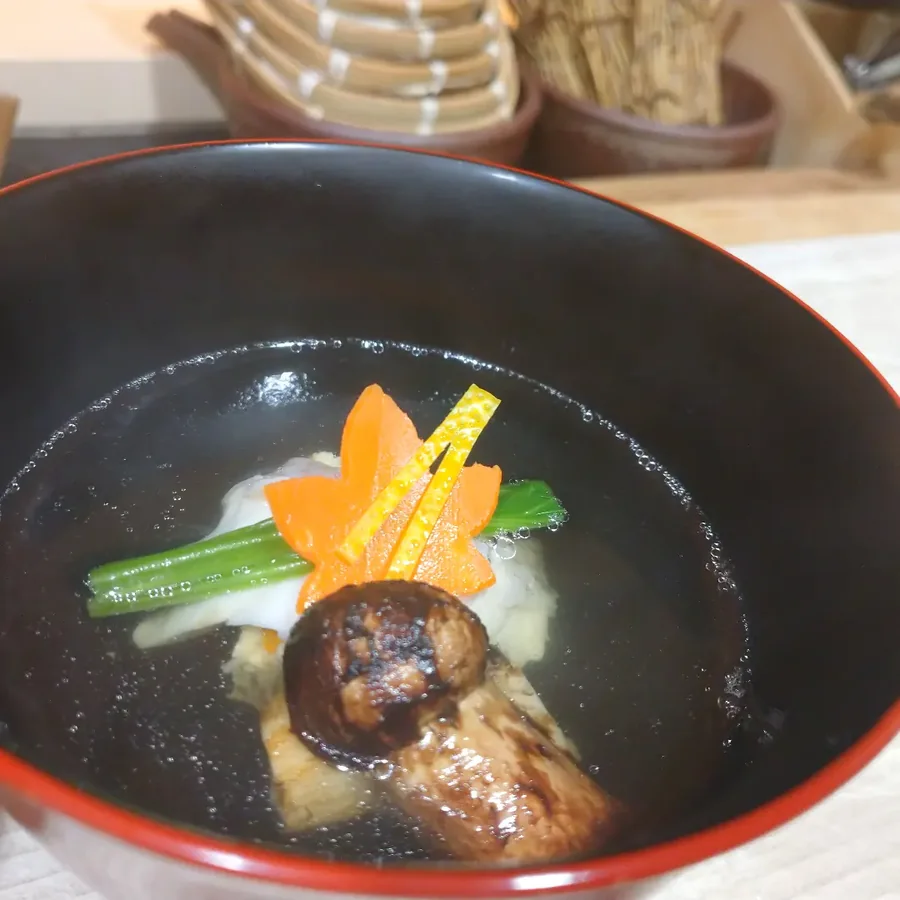 Kappo Yuuzenbito Tahata 的汤品